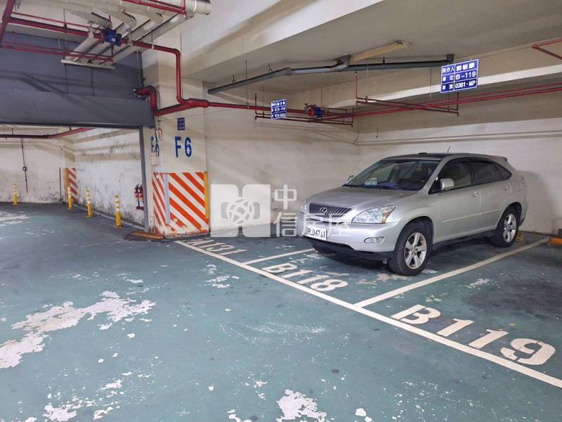 (A)陸光國宅漂亮次頂樓3大房車(中信卓越團隊)房屋室內格局與周邊環境