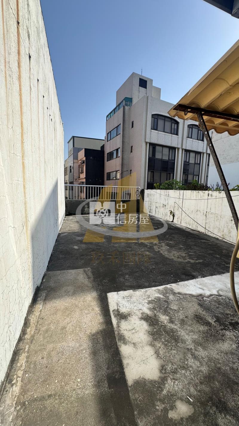【玖禾】雙學區G08捷運旁超大地坪透店房屋室內格局與周邊環境