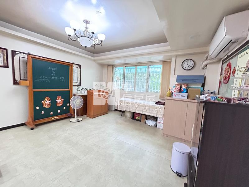 二中旁面公園5房房屋室內格局與周邊環境