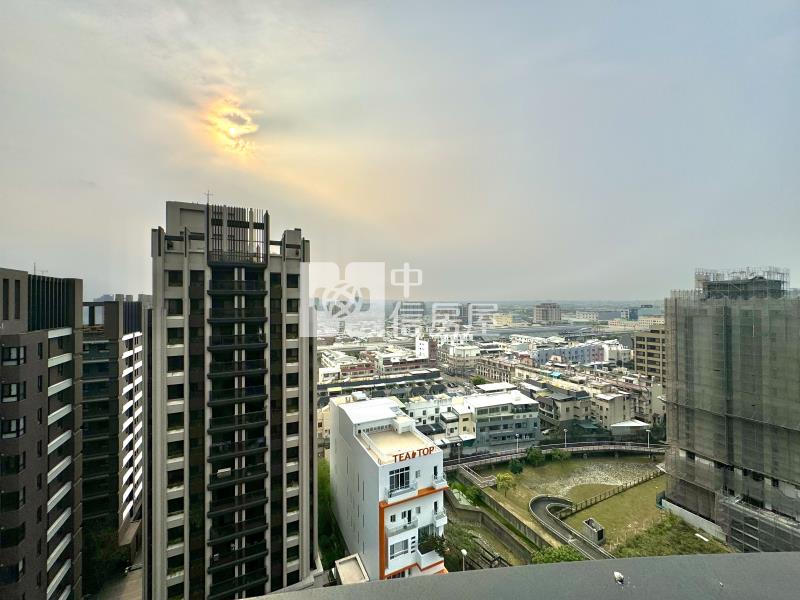 惠宇朗庭｜精品級裝潢次頂樓三改二房雙平車房屋室內格局與周邊環境