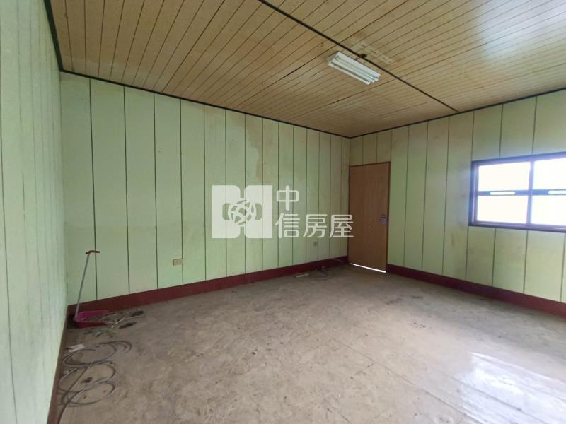 近74門前可停車透天房屋室內格局與周邊環境