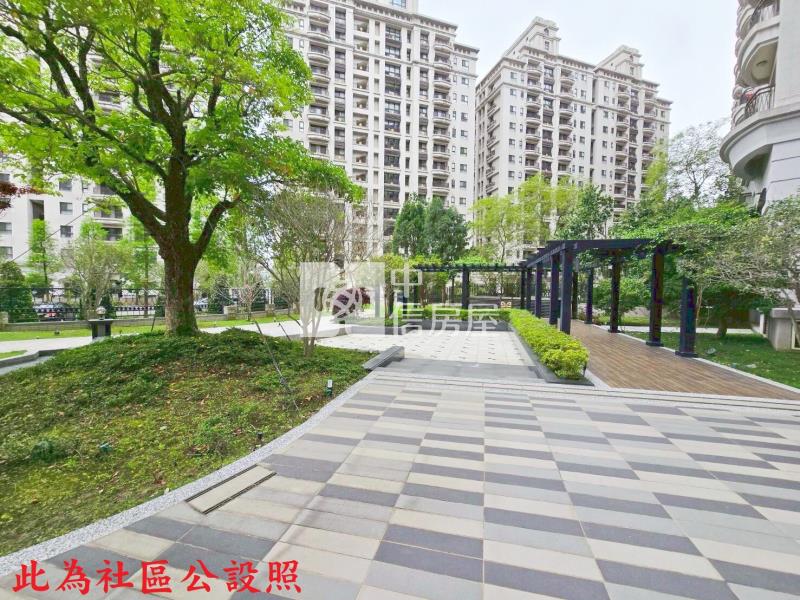 【奔馳】鼎藏大硯2 邊間黃金店面房屋室內格局與周邊環境