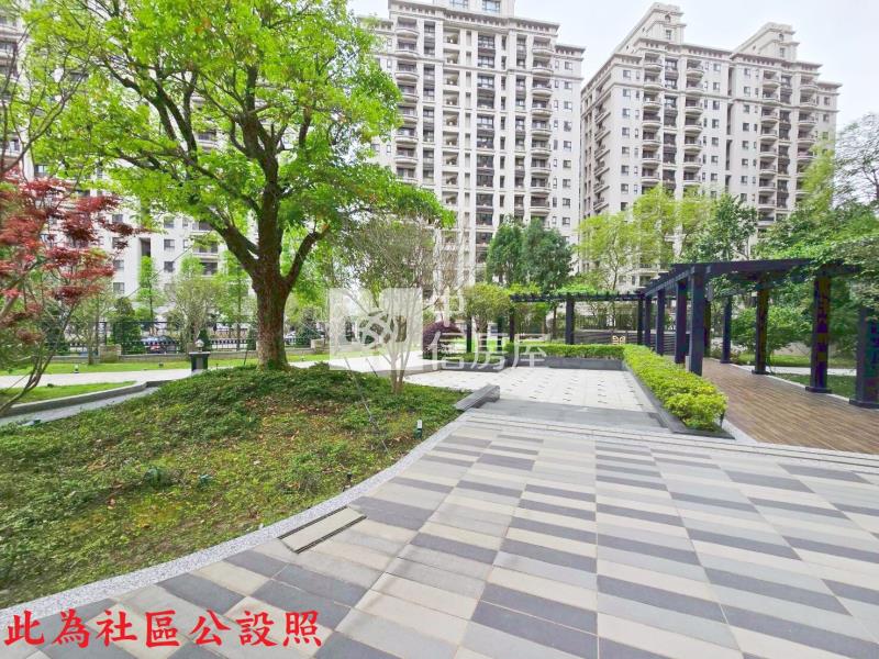 【奔馳】鼎藏大硯2 邊間黃金店面房屋室內格局與周邊環境