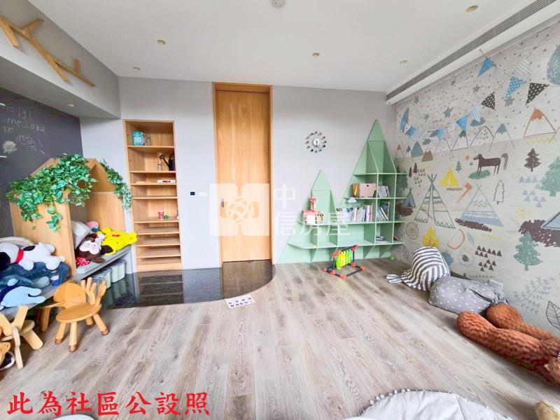 【奔馳】鼎藏大硯2 邊間黃金店面房屋室內格局與周邊環境