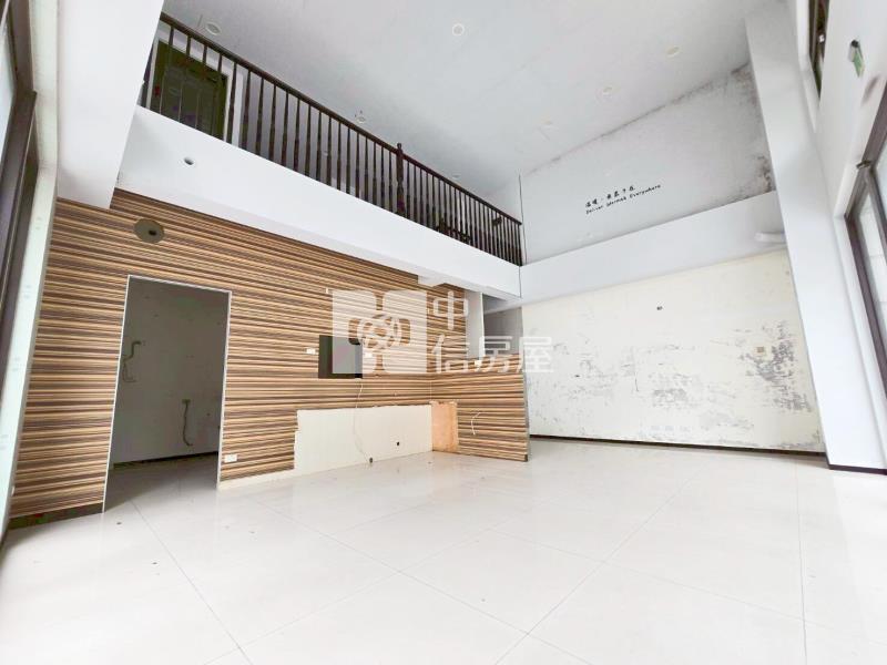【奔馳】鼎藏大硯2 邊間黃金店面房屋室內格局與周邊環境