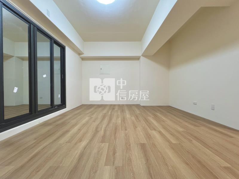 正僑平國小美四房房屋室內格局與周邊環境