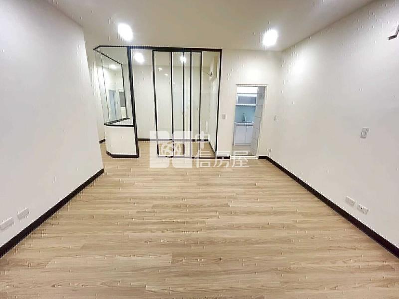 中路特區一樓庭院3房車房屋室內格局與周邊環境