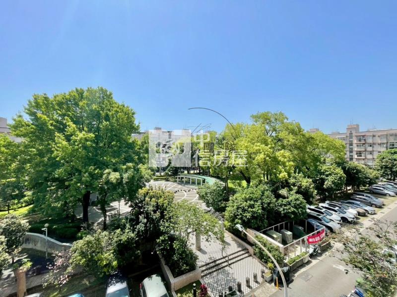 薪家坡面公園美三房房屋室內格局與周邊環境