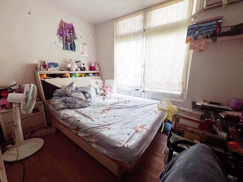 陽光國小邊間三房房屋室內格局與周邊環境