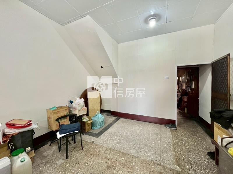 正光興路透店房屋室內格局與周邊環境