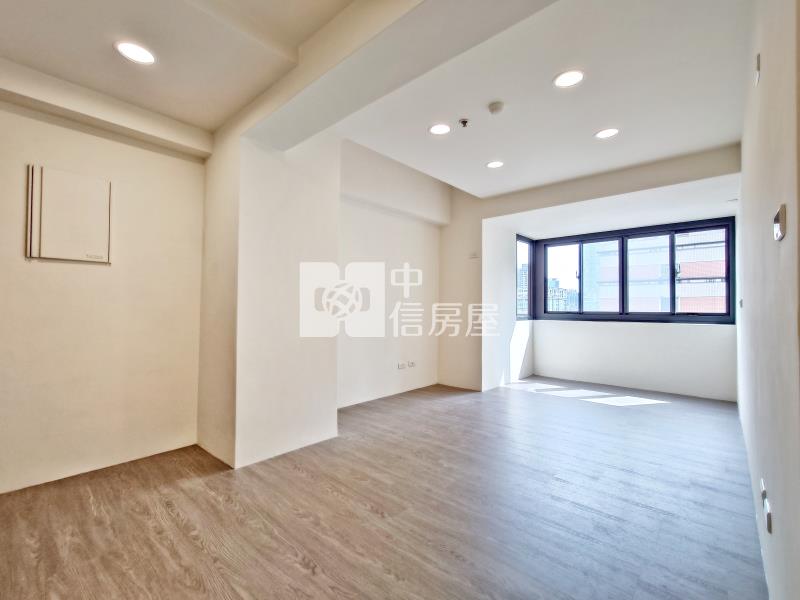 中港世紀紅三房車位房屋室內格局與周邊環境