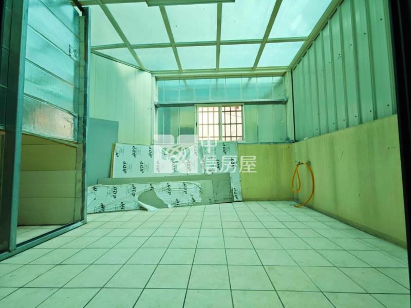 太平家樂福輕屋齡臨路透店房屋室內格局與周邊環境