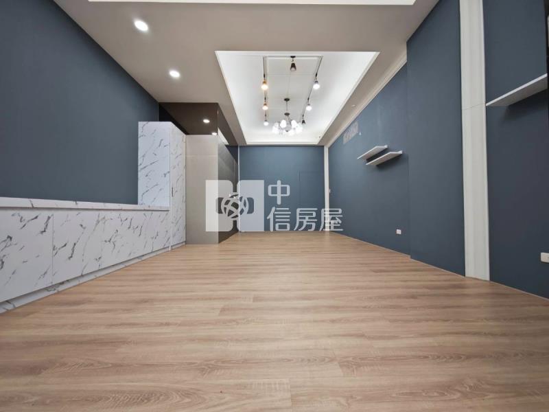 太平家樂福輕屋齡臨路透店房屋室內格局與周邊環境