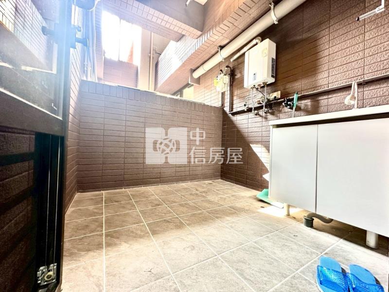 新高學區三房雙平車視野戶房屋室內格局與周邊環境