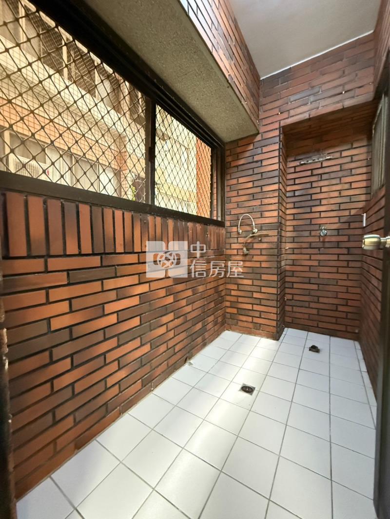 南屯捷運好市多三房美屋房屋室內格局與周邊環境