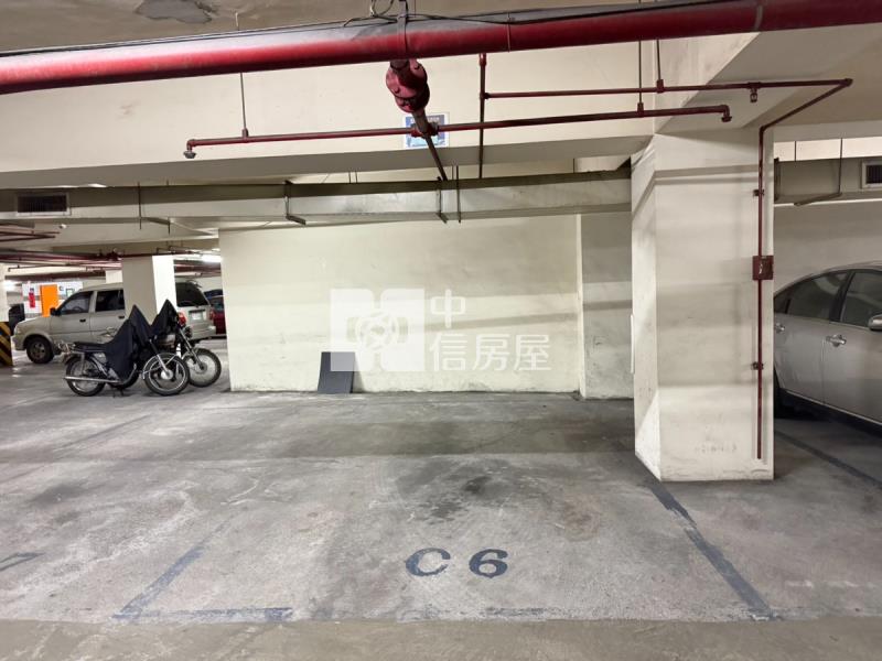 中山醫大坪數3+1房平車房屋室內格局與周邊環境