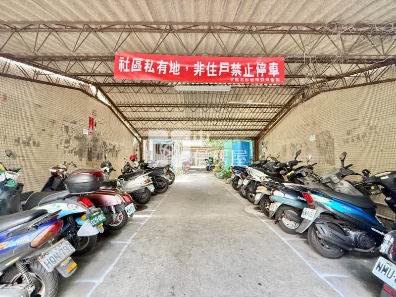 國泰建設全新整理捷運3房房屋室內格局與周邊環境