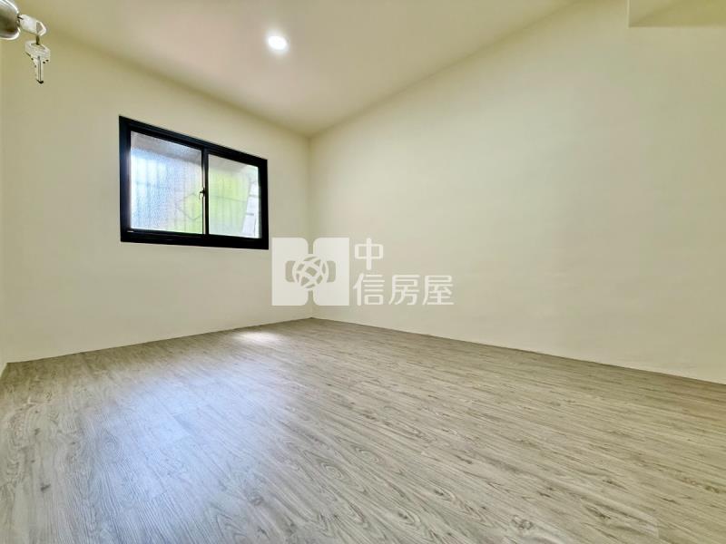 國泰建設全新整理捷運3房房屋室內格局與周邊環境