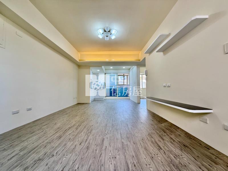 一德洋樓旁兩房類平面車位房屋室內格局與周邊環境