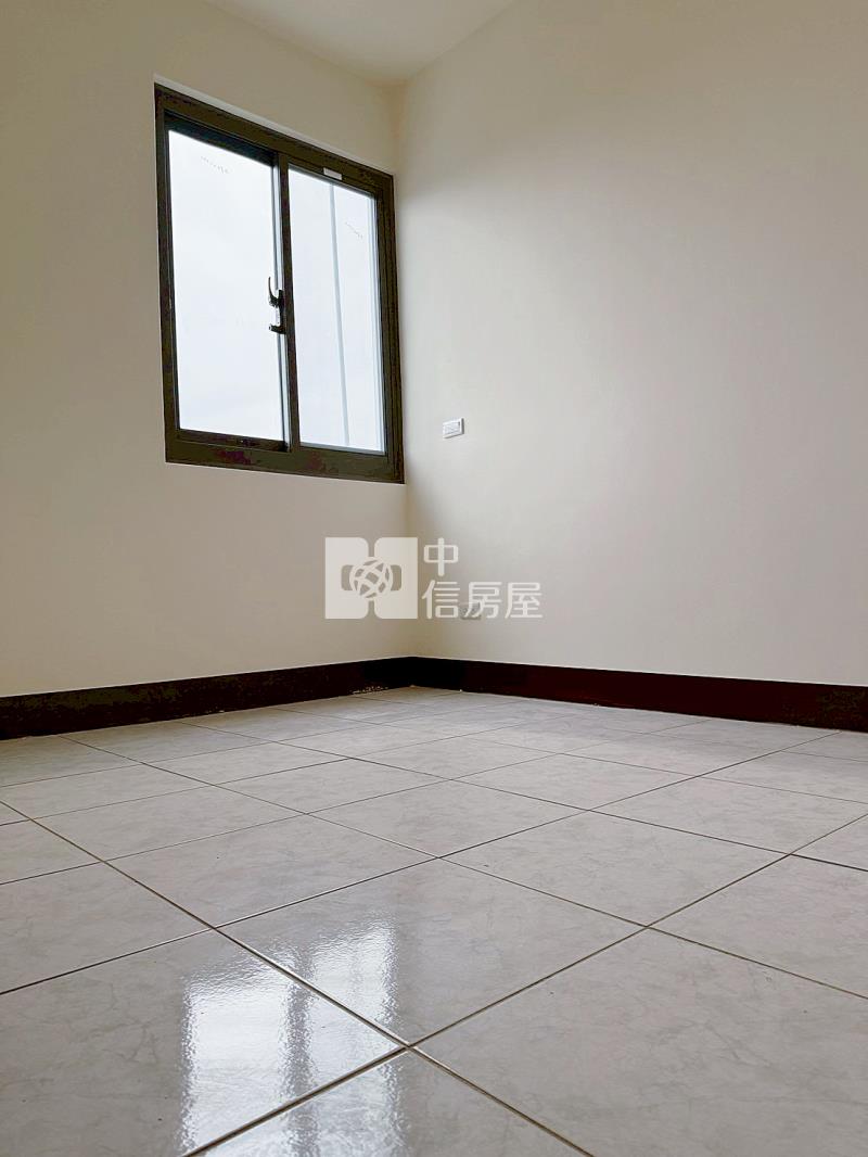 近好市多整新美透天房屋室內格局與周邊環境