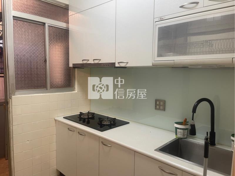 ●市區高投報裝潢三房房屋室內格局與周邊環境