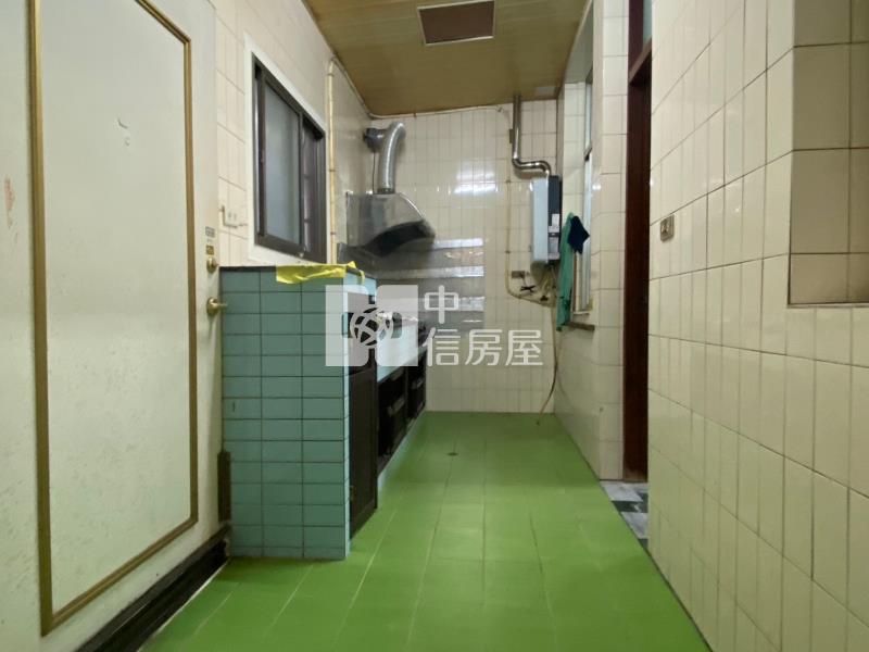 歸仁大面寬傳統孝親車墅房屋室內格局與周邊環境