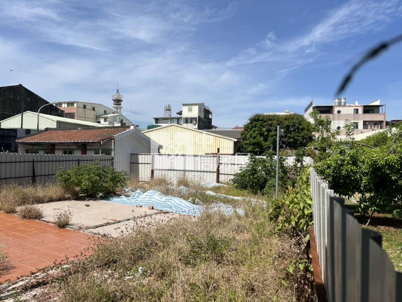 麻豆公所周邊豪宅建地房屋室內格局與周邊環境
