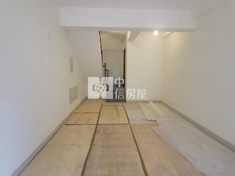 草漯小資輕奢美別墅房屋室內格局與周邊環境