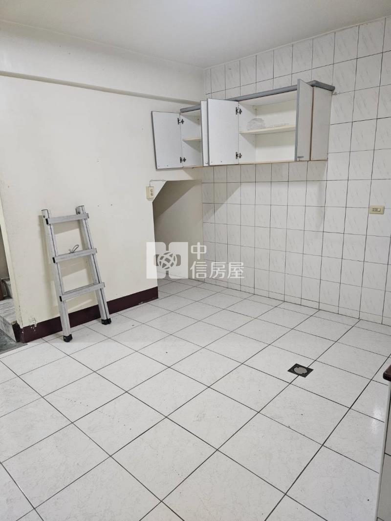 內埔寧靜車庫透天房屋室內格局與周邊環境