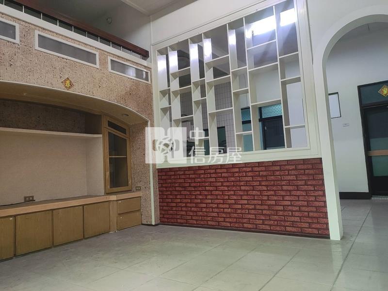 員林市6米面中庭車墅房屋室內格局與周邊環境
