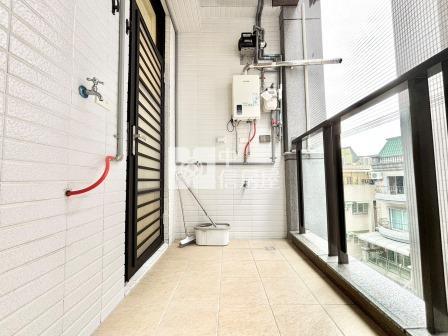 屏東房屋-屏東2年印象車位美樓房屋室內格局與周邊環境