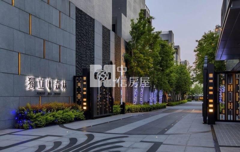 獨立森林精裝邊間電梯豪墅（專任）房屋室內格局與周邊環境