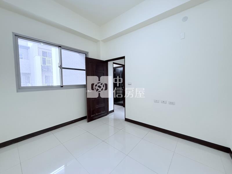 仁愛路全新未住車墅(I)房屋室內格局與周邊環境