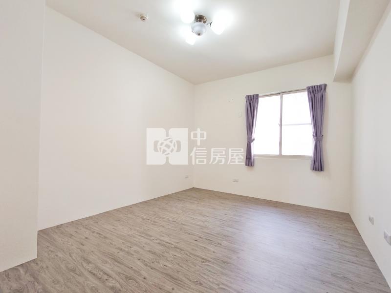 公園家兩房車位房屋室內格局與周邊環境