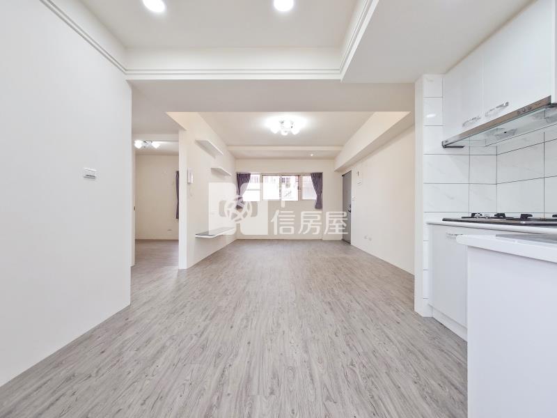 公園家兩房車位房屋室內格局與周邊環境