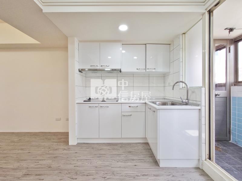 公園家兩房車位房屋室內格局與周邊環境