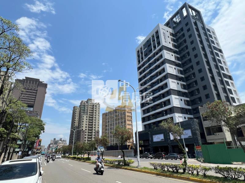 【玖禾】東區火車站旁鈔值大面寬店面房屋室內格局與周邊環境
