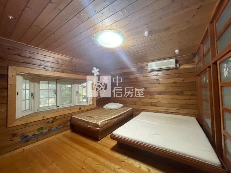 陽光山林邊間美木屋房屋室內格局與周邊環境