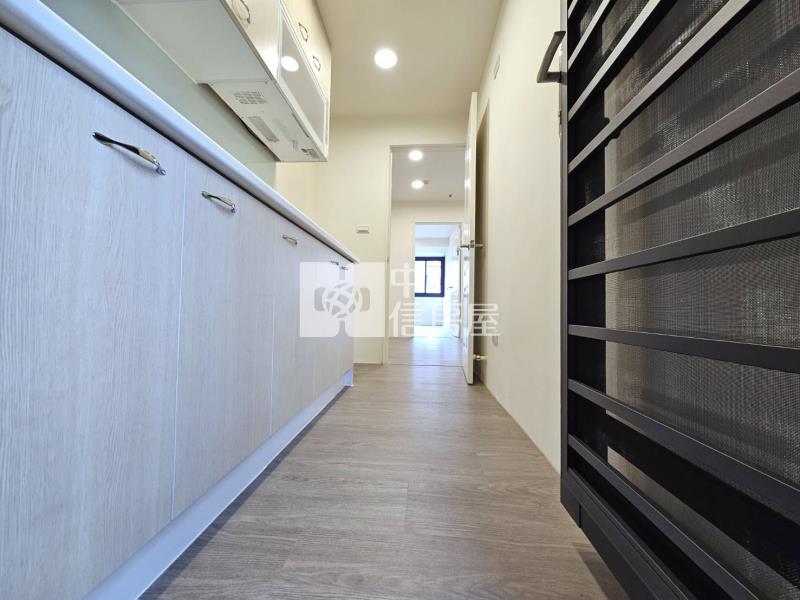 中港世紀紅房屋室內格局與周邊環境