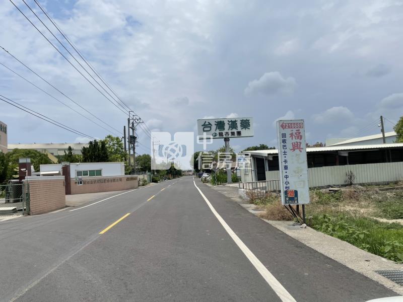 佳里鎮多摩市有資材室農地房屋室內格局與周邊環境