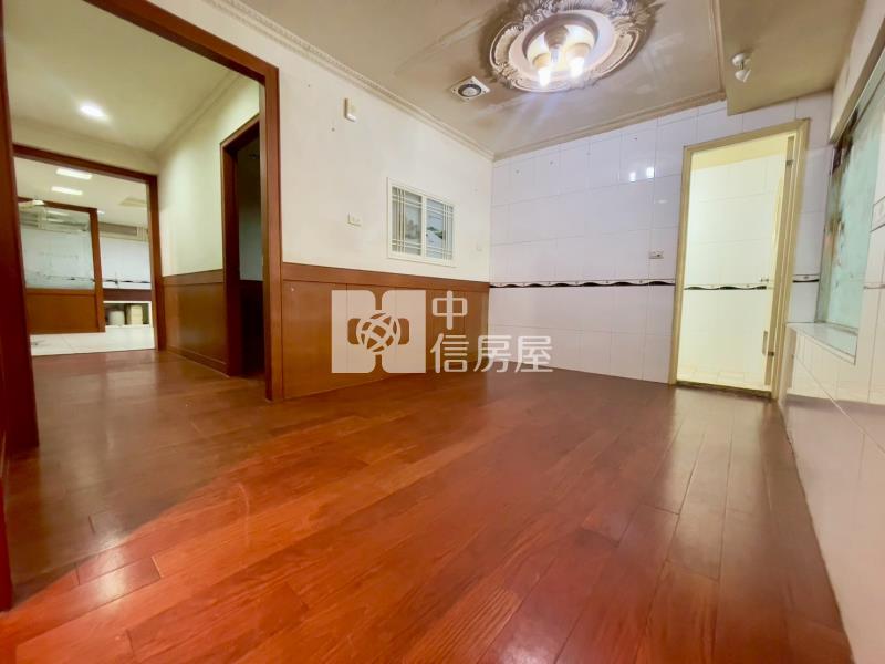 中壢體育園區優質店住房屋室內格局與周邊環境