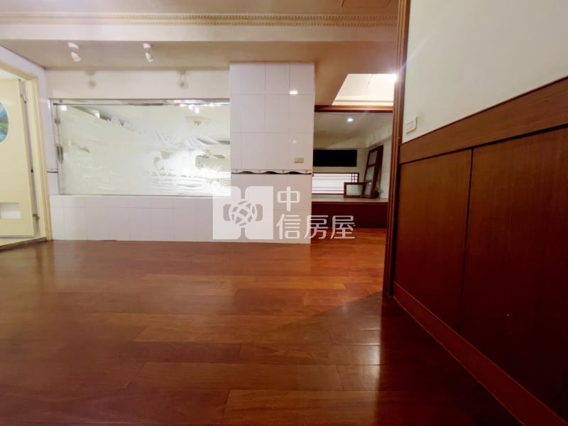 中壢體育園區優質店住房屋室內格局與周邊環境