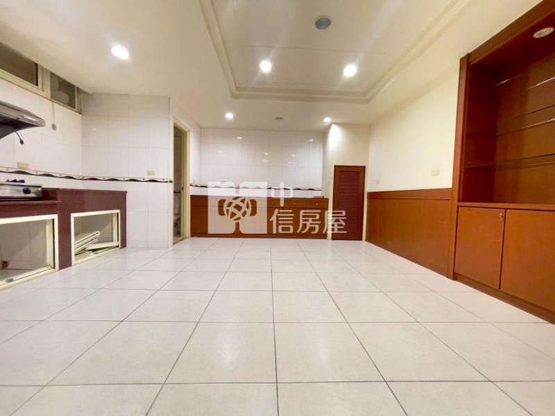 中壢體育園區優質店住房屋室內格局與周邊環境
