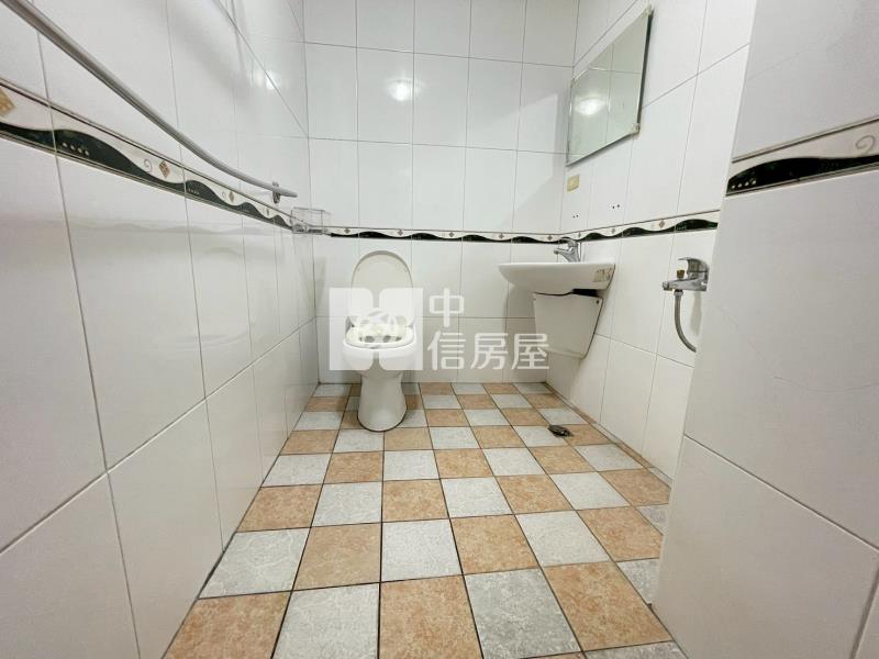 中壢體育園區優質店住房屋室內格局與周邊環境