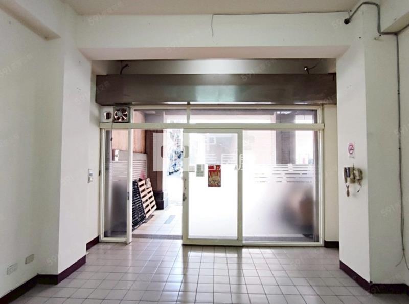 輕屋齡捷運別墅房屋室內格局與周邊環境