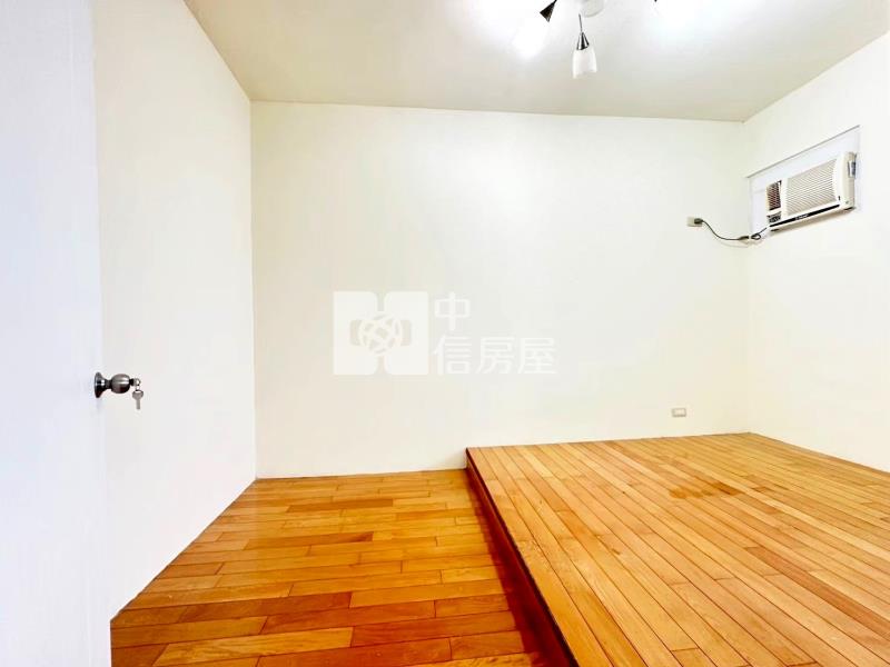 【新世紀】內壢大華路電梯大三房房屋室內格局與周邊環境