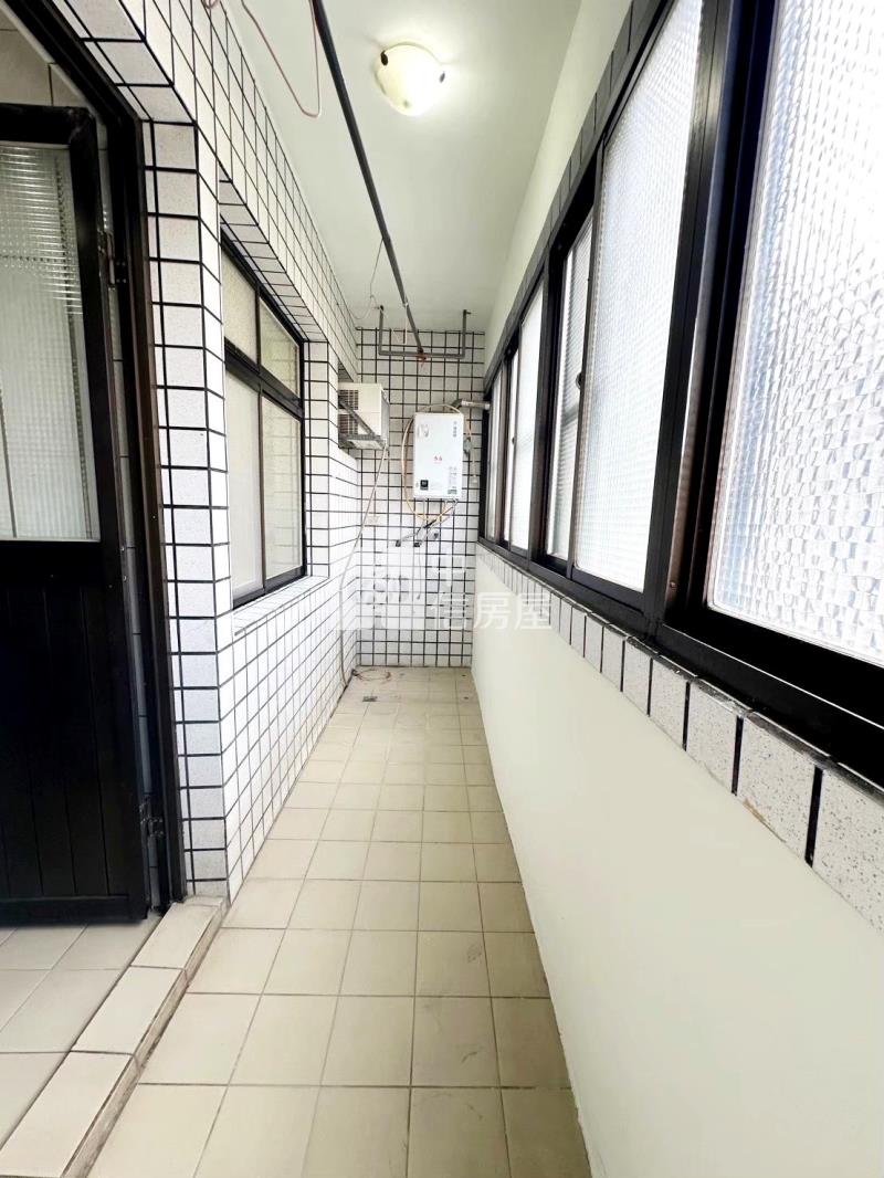 【新世紀】內壢大華路電梯大三房房屋室內格局與周邊環境
