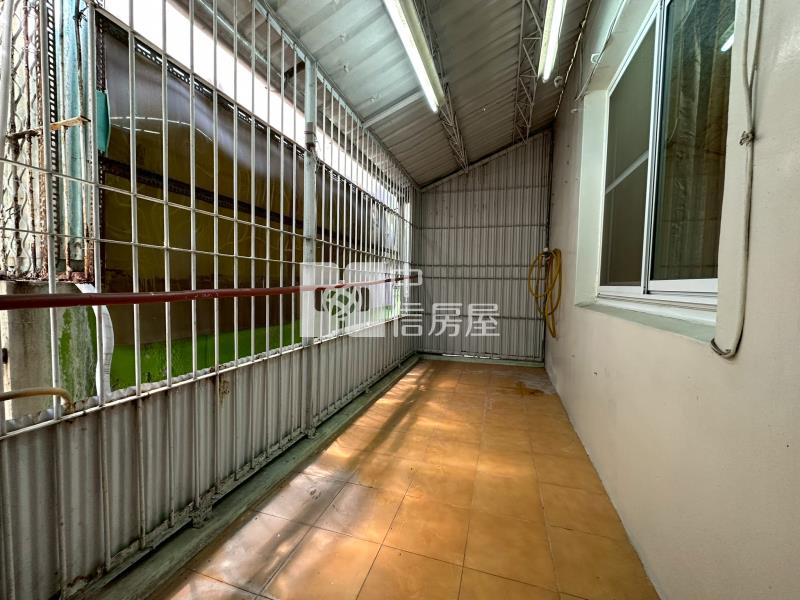 屏東房屋《縣民公園透天》房屋室內格局與周邊環境