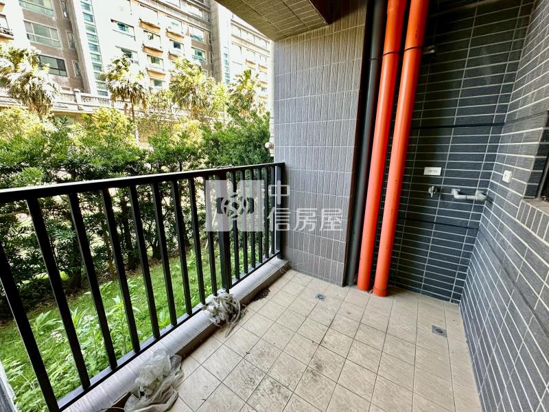 客運園區湖景一樓店鋪房屋室內格局與周邊環境