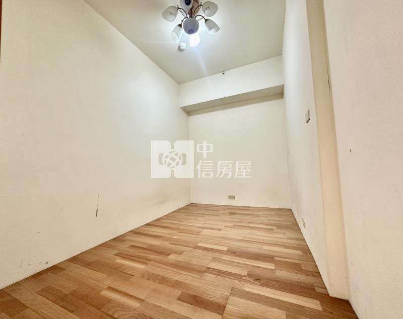 頭份建國學苑三房車位美廈房屋室內格局與周邊環境